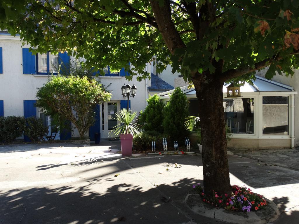 Castel Fleuri Hotel Tours Exterior photo