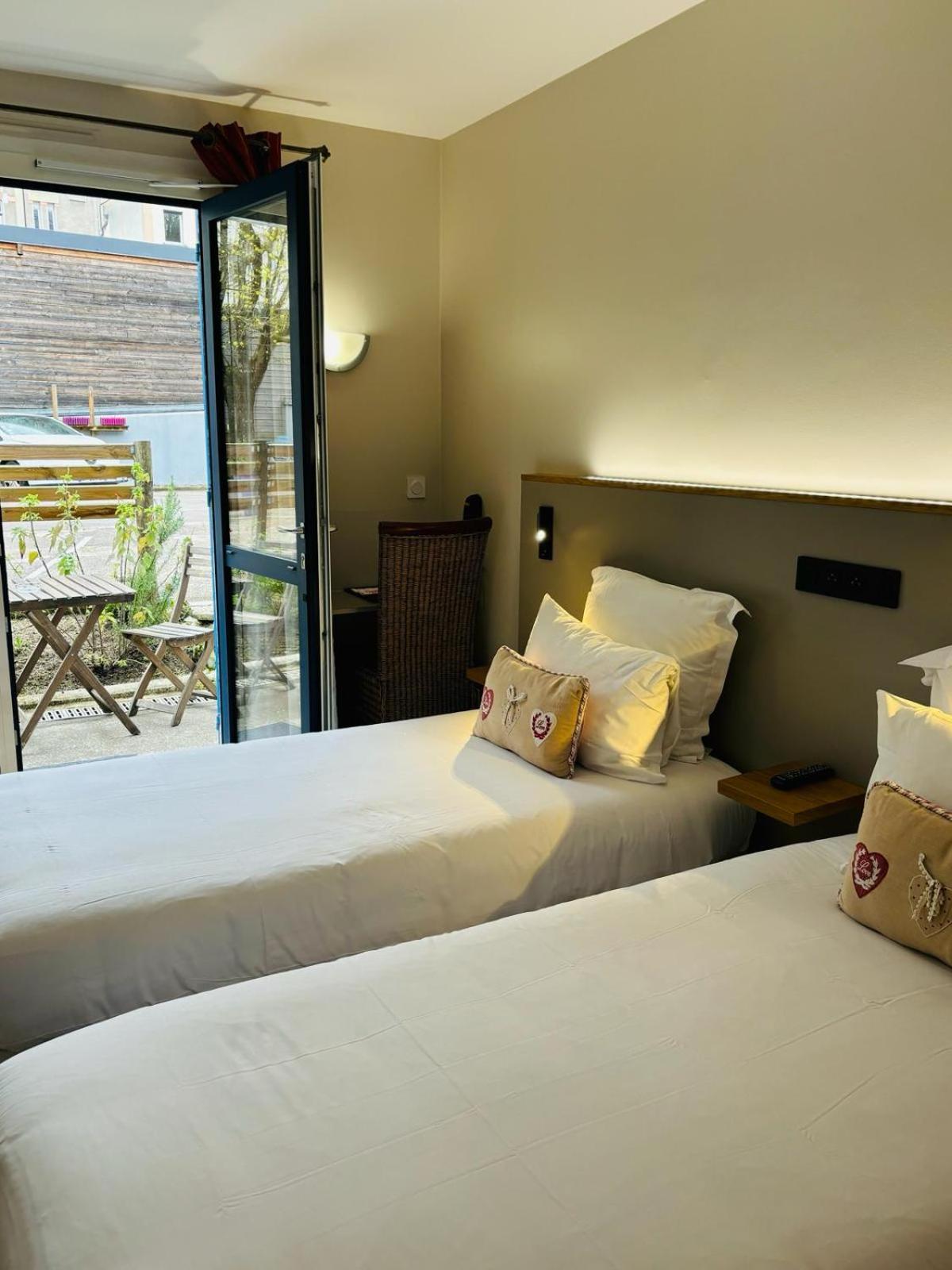 Castel Fleuri Hotel Tours Exterior photo