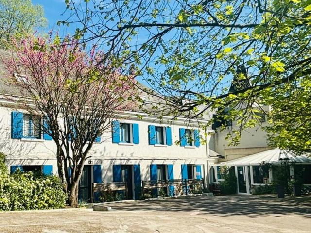 Castel Fleuri Hotel Tours Exterior photo